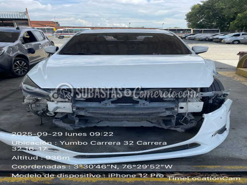 Mazda 3 Mod.2018 -Daños Placas - EHT216